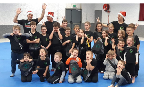 GOUTER, REPAS ET CADEAUX ... DE NOEL